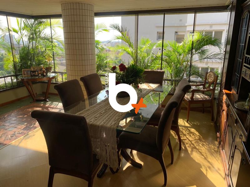 Cobertura com 3 quartos, 4 banheiros e 297m² à venda no bairro Higienopolis, Porto Alegre