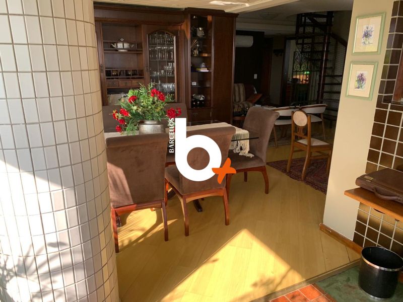 Cobertura com 3 quartos, 4 banheiros e 297m² à venda no bairro Higienopolis, Porto Alegre