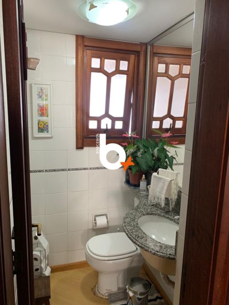 Cobertura com 3 quartos, 4 banheiros e 297m² à venda no bairro Higienopolis, Porto Alegre