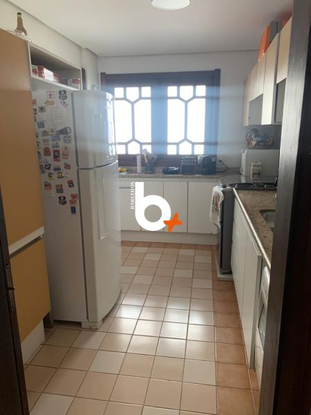 Cobertura com 3 quartos, 4 banheiros e 297m² à venda no bairro Higienopolis, Porto Alegre