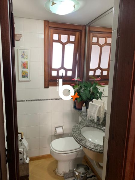 Cobertura com 3 quartos, 4 banheiros e 297m² à venda no bairro Higienopolis, Porto Alegre