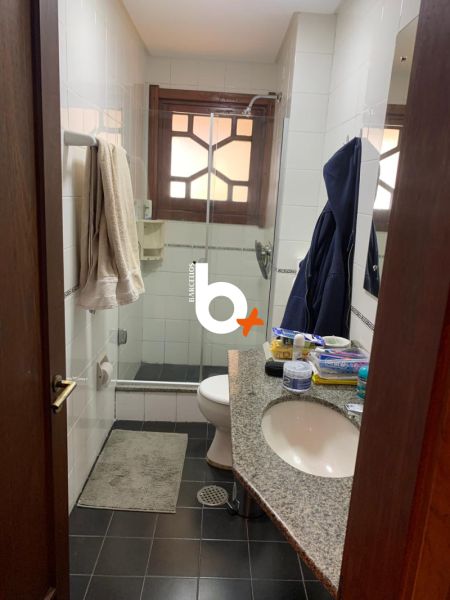 Cobertura com 3 quartos, 4 banheiros e 297m² à venda no bairro Higienopolis, Porto Alegre