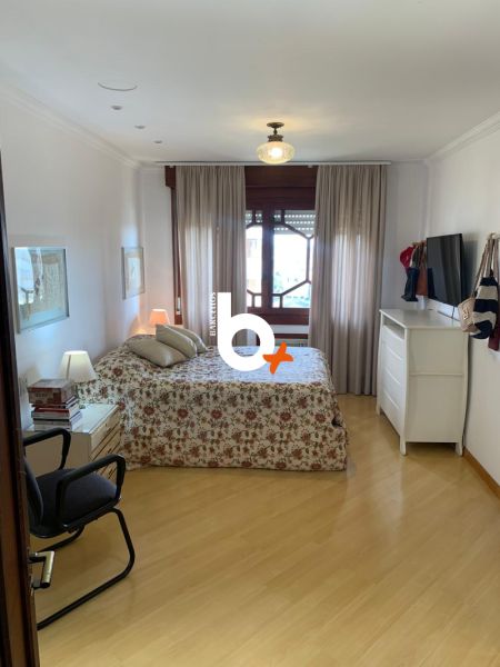 Cobertura com 3 quartos, 4 banheiros e 297m² à venda no bairro Higienopolis, Porto Alegre