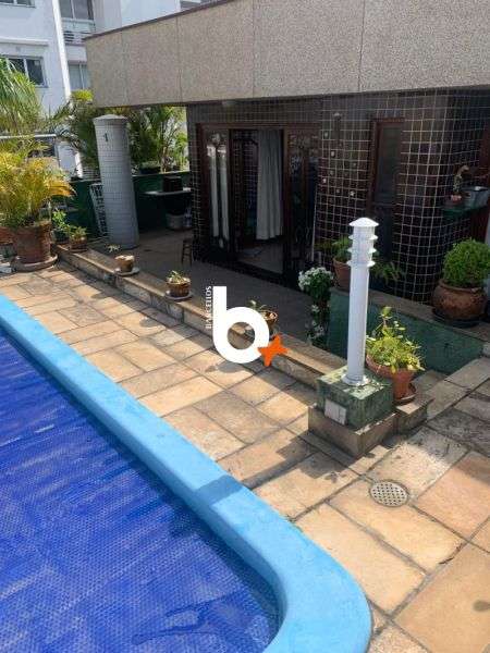 Cobertura com 3 quartos, 4 banheiros e 297m² à venda no bairro Higienopolis, Porto Alegre