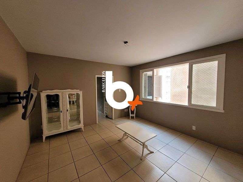 Apto com 3 quartos, 2 banheiros e 110m² à venda no bairro Centro, Porto Alegre