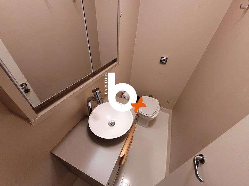 Apto com 3 quartos, 2 banheiros e 110m² à venda no bairro Centro, Porto Alegre