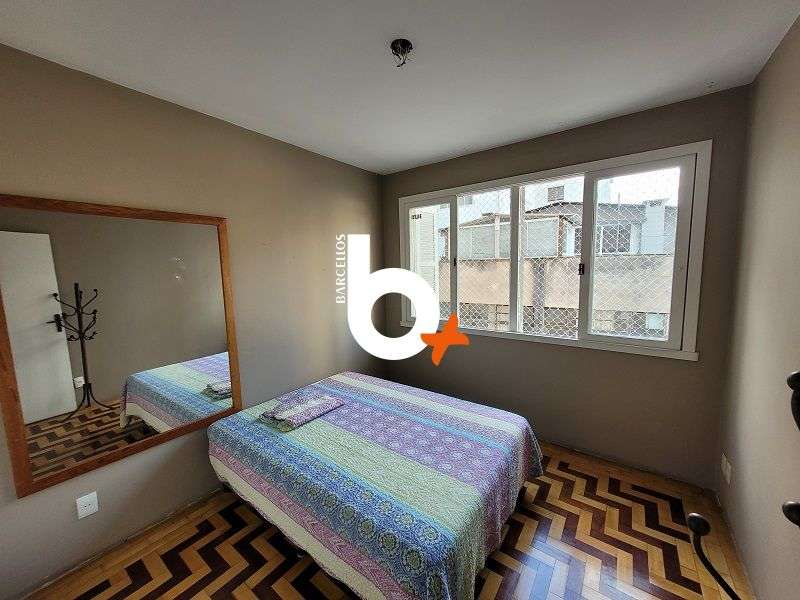 Apto com 3 quartos, 2 banheiros e 110m² à venda no bairro Centro, Porto Alegre
