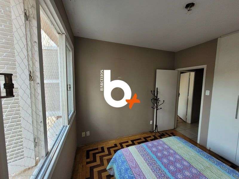Apto com 3 quartos, 2 banheiros e 110m² à venda no bairro Centro, Porto Alegre