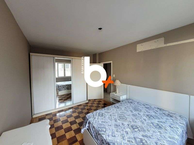 Apto com 3 quartos, 2 banheiros e 110m² à venda no bairro Centro, Porto Alegre