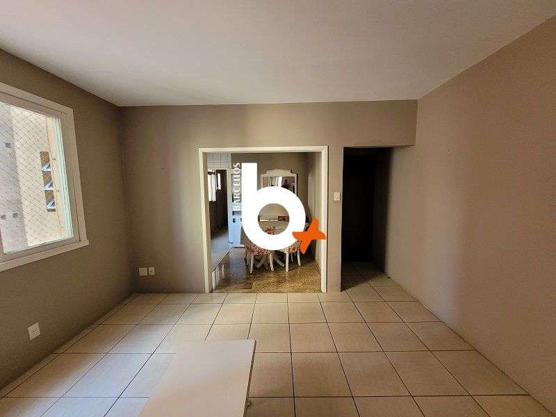Apto com 3 quartos, 2 banheiros e 110m² à venda no bairro Centro, Porto Alegre