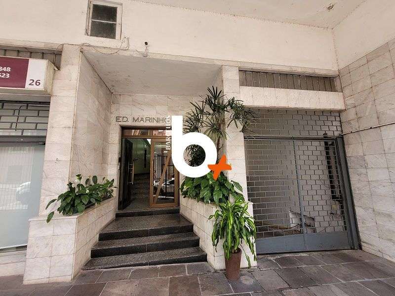 Apto com 3 quartos, 2 banheiros e 110m² à venda no bairro Centro, Porto Alegre