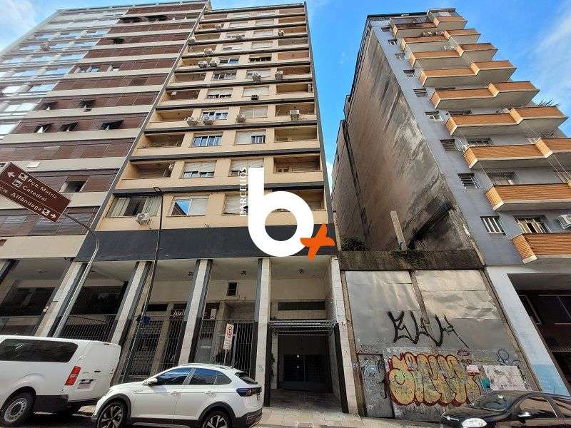 Apto com 3 quartos, 2 banheiros e 110m² à venda no bairro Centro, Porto Alegre