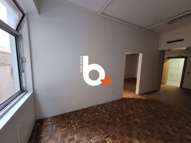 Sala com 1 banheiro e 60m² à venda no bairro Centro, Porto Alegre