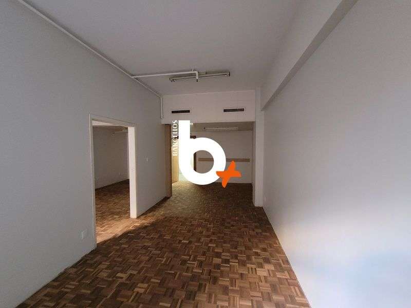 Sala com 1 banheiro e 60m² à venda no bairro Centro, Porto Alegre