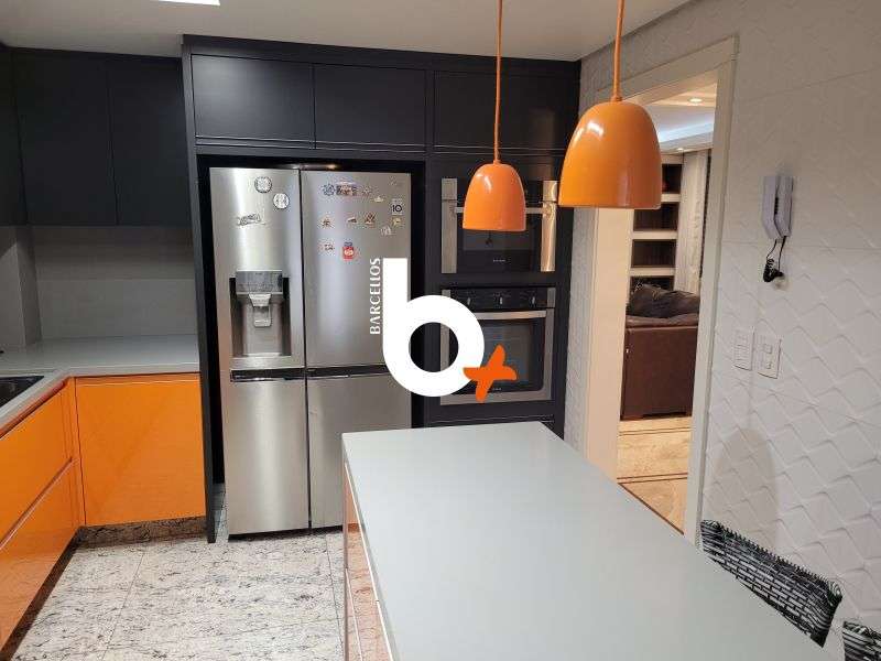 Apto com 3 quartos, 2 banheiros e 137m² à venda no bairro Centro, Porto Alegre