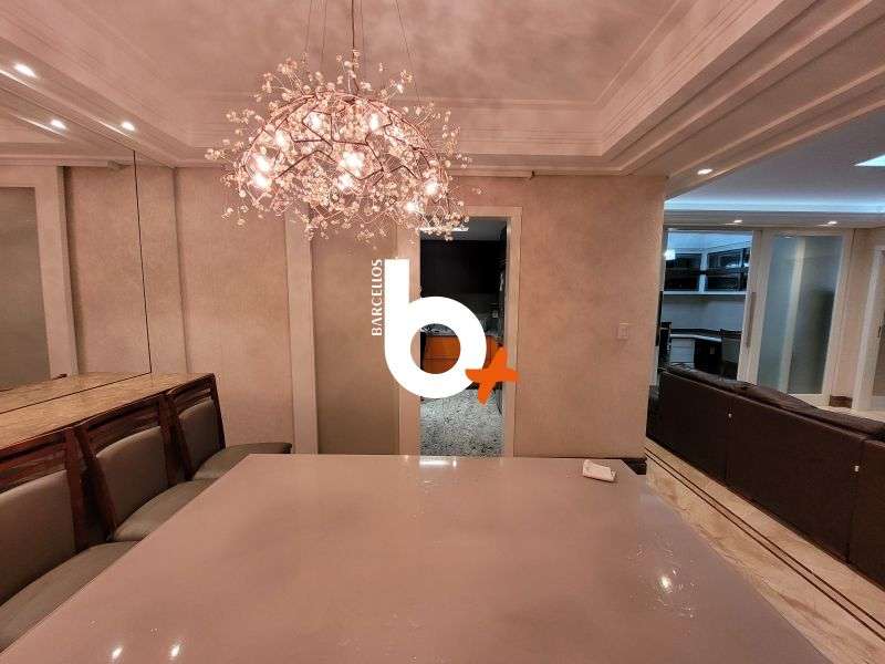 Apto com 3 quartos, 2 banheiros e 137m² à venda no bairro Centro, Porto Alegre