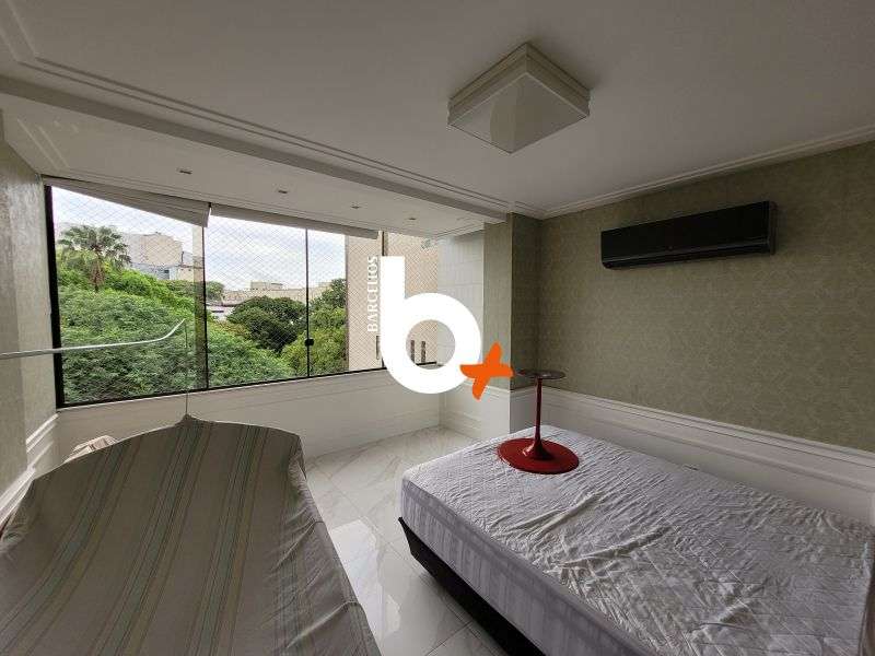 Apto com 3 quartos, 2 banheiros e 137m² à venda no bairro Centro, Porto Alegre