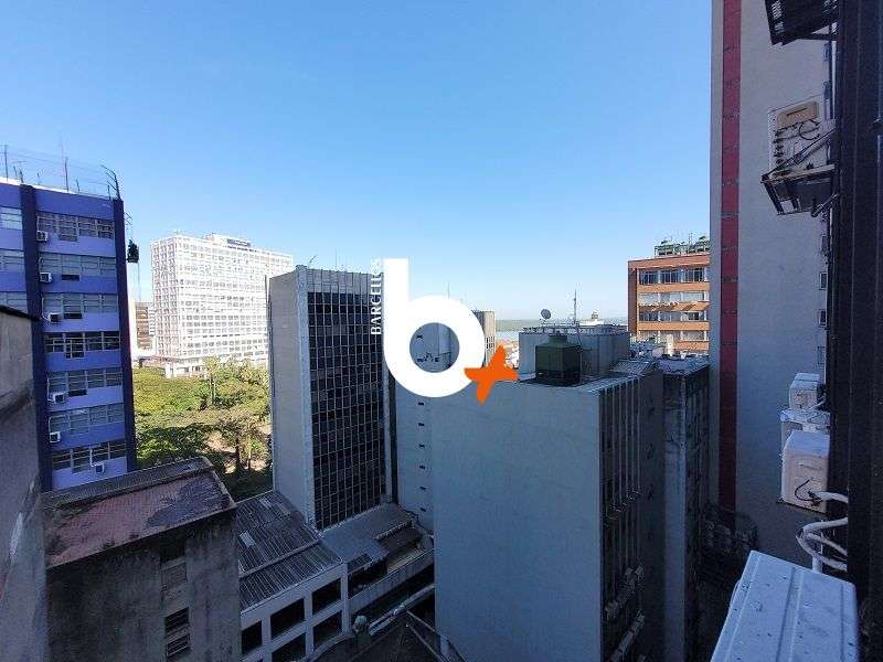 Sala com 1 banheiro e 67m² à venda no bairro Centro, Porto Alegre