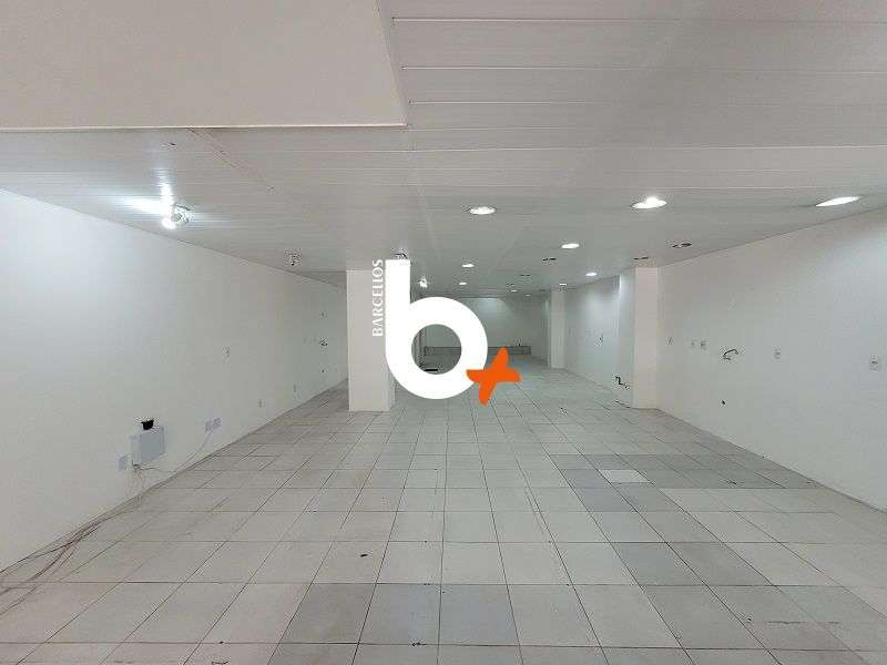 Loja com 1 quarto, 3 banheiros e 180m² à venda no bairro Centro, Porto Alegre