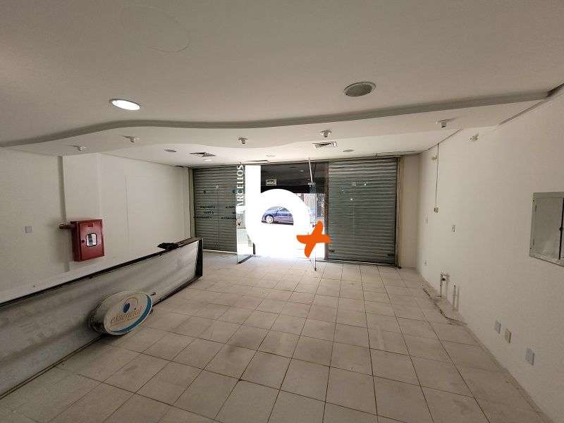 Loja com 1 quarto, 3 banheiros e 180m² à venda no bairro Centro, Porto Alegre