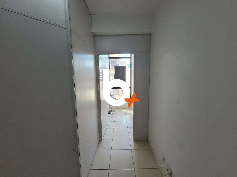 Sala com 1 quarto, 1 banheiro e 53m² à venda no bairro Centro, Porto Alegre