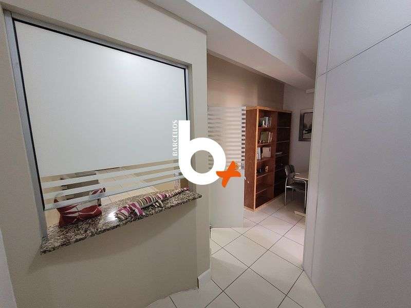 Sala com 1 quarto, 1 banheiro e 53m² à venda no bairro Centro, Porto Alegre