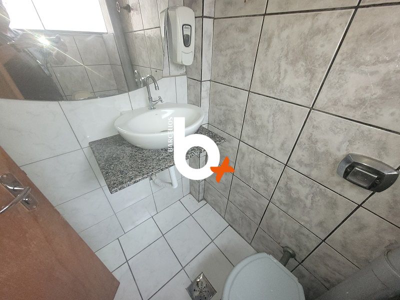 Sala com 1 quarto, 1 banheiro e 60m² à venda no bairro Centro, Porto Alegre