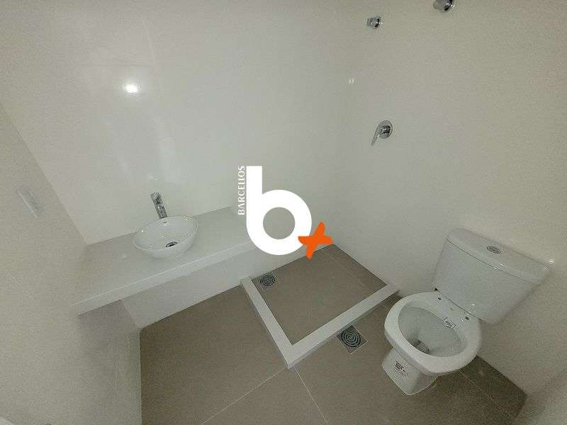 Apto com 2 quartos, 2 banheiros e 92m² à venda no bairro Sao Joao, Porto Alegre