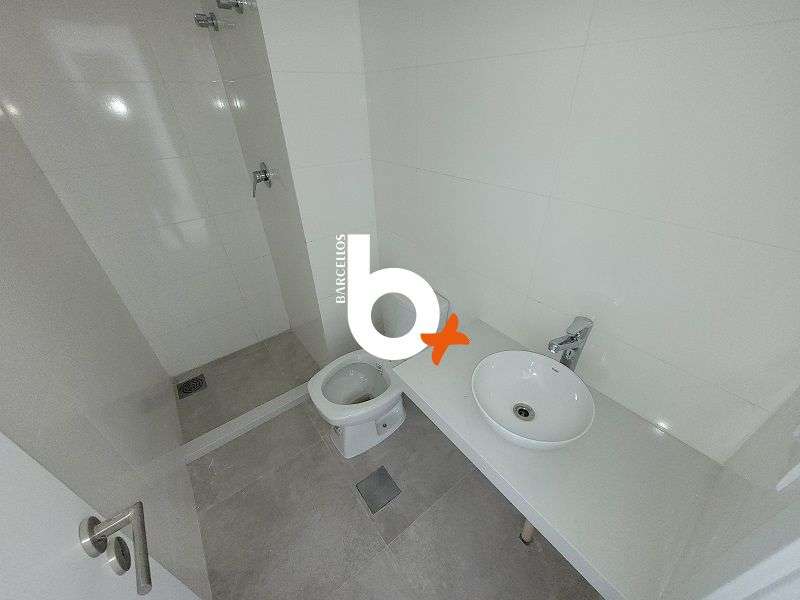 Apto com 2 quartos, 2 banheiros e 58m² à venda no bairro Higienopolis, Porto Alegre