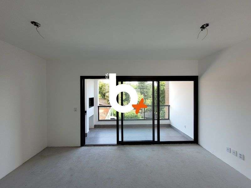 Apto com 2 quartos, 2 banheiros e 82m² à venda no bairro Higienopolis, Porto Alegre