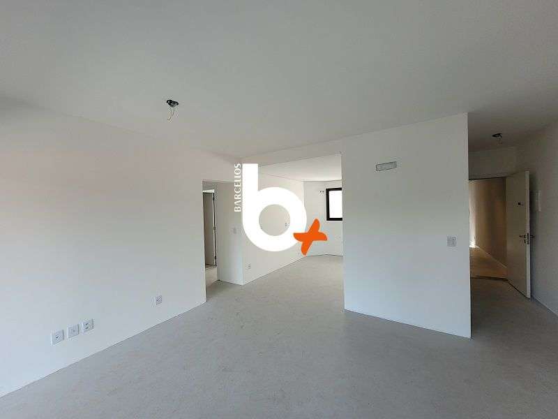 Apto com 2 quartos, 2 banheiros e 82m² à venda no bairro Higienopolis, Porto Alegre
