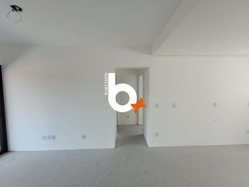 Apto com 2 quartos, 2 banheiros e 82m² à venda no bairro Higienopolis, Porto Alegre