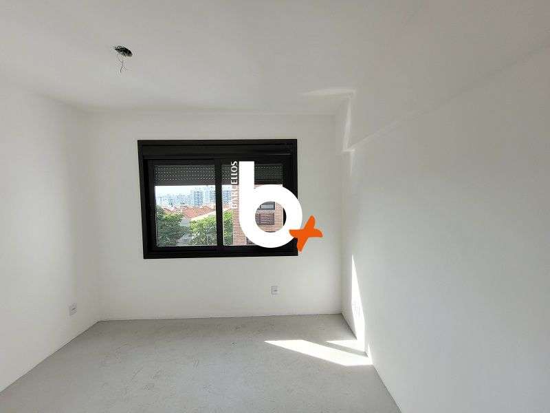 Apto com 2 quartos, 2 banheiros e 82m² à venda no bairro Higienopolis, Porto Alegre