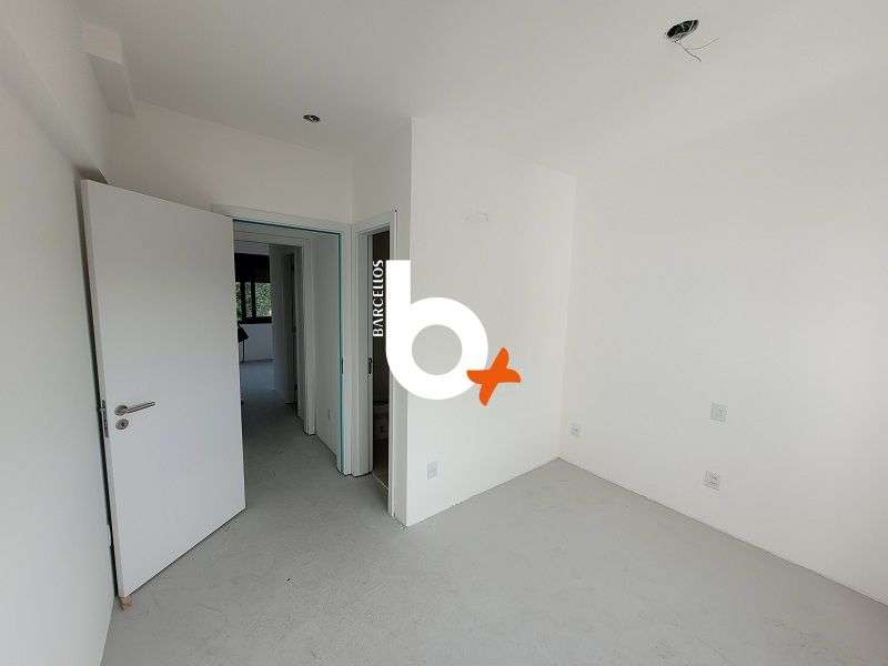 Apto com 2 quartos, 2 banheiros e 82m² à venda no bairro Higienopolis, Porto Alegre