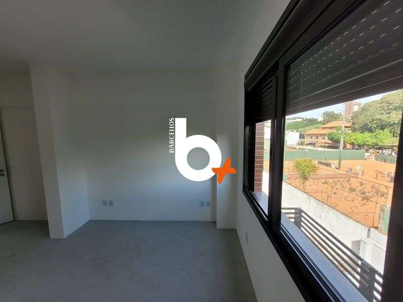 Apto com 2 quartos, 2 banheiros e 82m² à venda no bairro Higienopolis, Porto Alegre