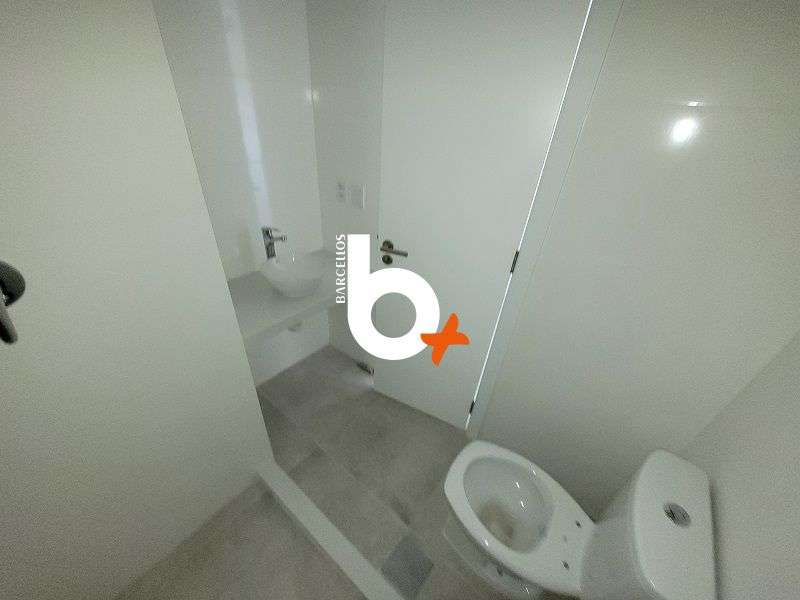 Apto com 2 quartos, 2 banheiros e 82m² à venda no bairro Higienopolis, Porto Alegre