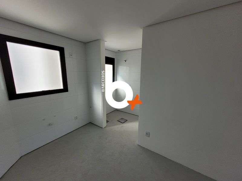Apto com 2 quartos, 2 banheiros e 82m² à venda no bairro Higienopolis, Porto Alegre