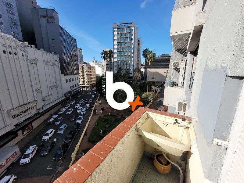 Apto com 2 quartos, 1 banheiro e 50m² à venda no bairro Centro, Porto Alegre