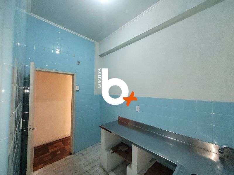 Apto com 2 quartos, 1 banheiro e 50m² à venda no bairro Centro, Porto Alegre