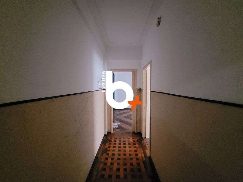 Apto com 3 quartos, 1 banheiro e 84m² à venda no bairro Centro, Porto Alegre
