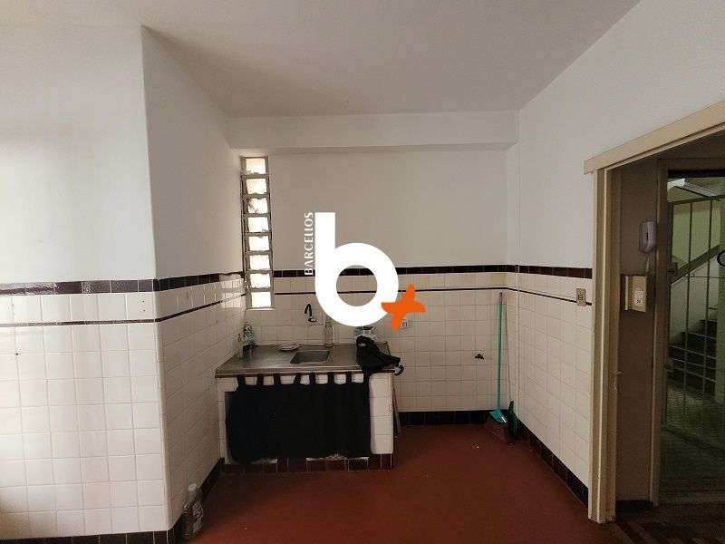 Apto com 3 quartos, 1 banheiro e 84m² à venda no bairro Centro, Porto Alegre