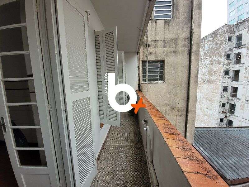Apto com 3 quartos, 1 banheiro e 84m² à venda no bairro Centro, Porto Alegre