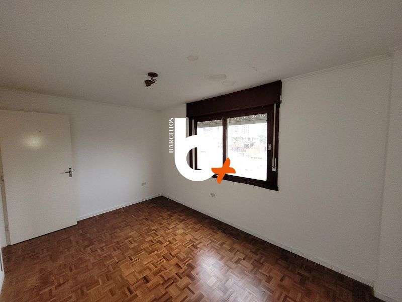 Apto com 2 quartos, 1 banheiro e 73m² à venda no bairro Menino Deus, Porto Alegre
