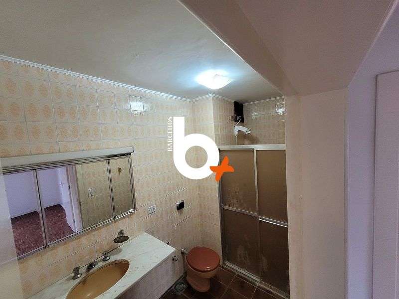 Apto com 2 quartos, 1 banheiro e 73m² à venda no bairro Menino Deus, Porto Alegre