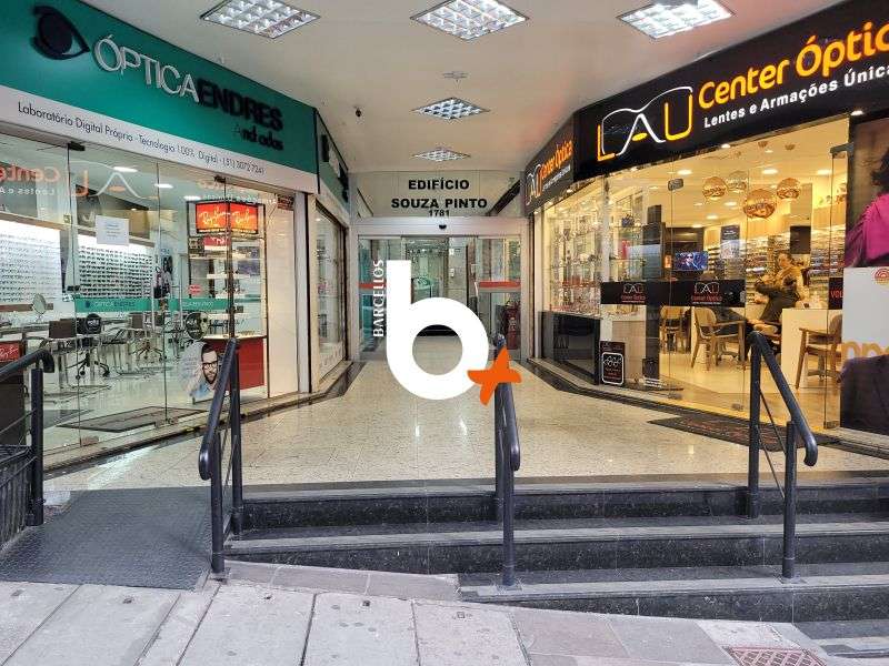 Sala com 47m² à venda no bairro Centro, Porto Alegre