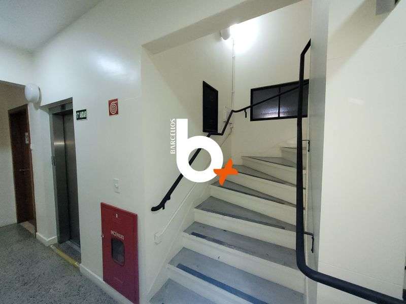 Sala com 47m² à venda no bairro Centro, Porto Alegre