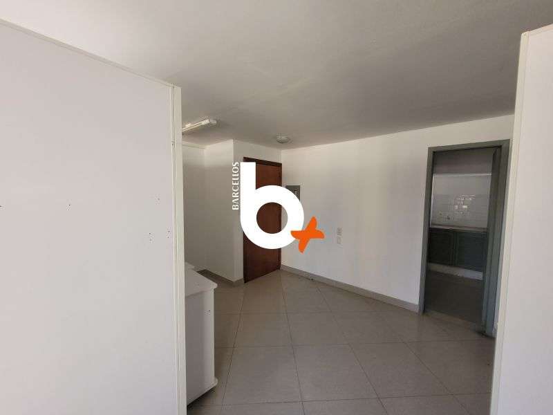 Sala com 47m² à venda no bairro Centro, Porto Alegre