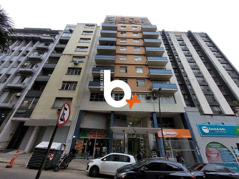 Apto com 2 quartos, 1 banheiro e 60m² à venda no bairro Centro, Porto Alegre