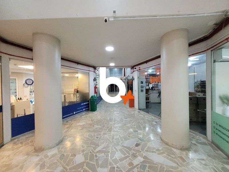 Apto com 2 quartos, 1 banheiro e 60m² à venda no bairro Centro, Porto Alegre