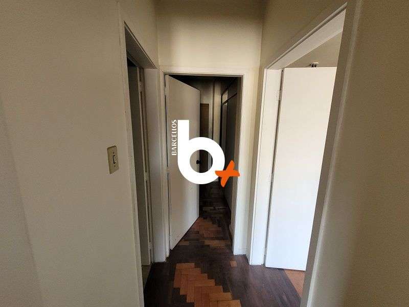 Apto com 2 quartos, 1 banheiro e 60m² à venda no bairro Centro, Porto Alegre